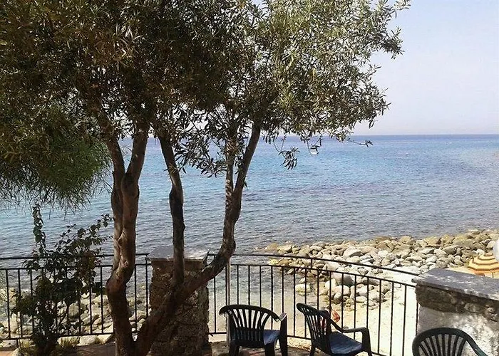 Marina Del Capo פארק נופש 3*