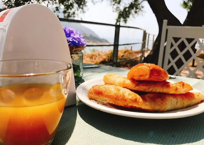 Marina Del Capo פארק נופש 3*