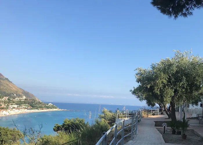 פארק נופש Marina Del Capo