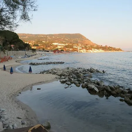 Marina Del Capo База отдыха 3*