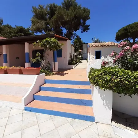 Marina Del Capo База отдыха 3*