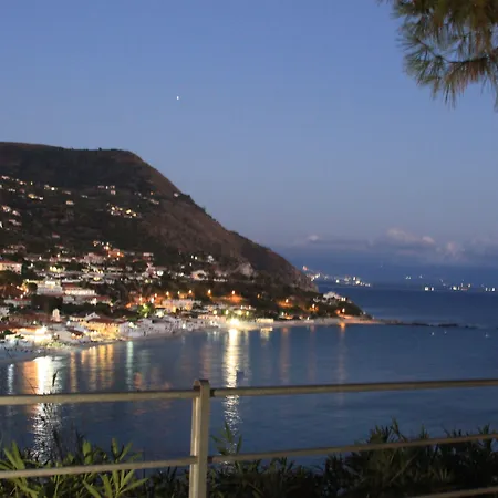 Marina Del Capo 3* Ricadi