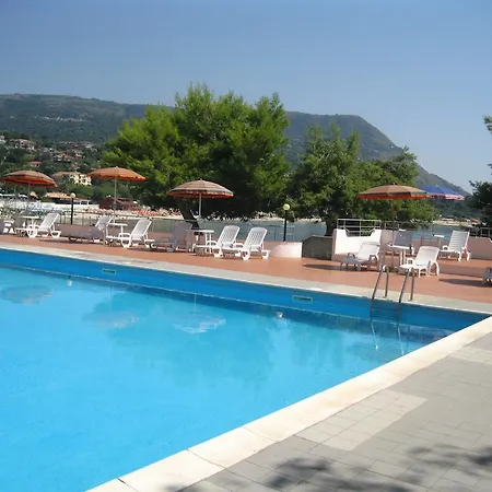 Tatil parkı Villaggio Marina Del Capo Capo Vaticano 3*