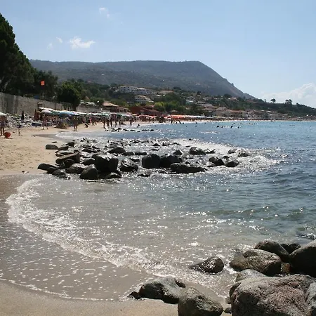 Marina Del Capo Рикади