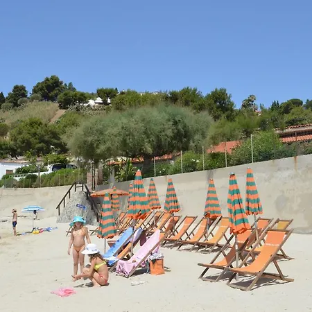 Marina Del Capo Otel 3*