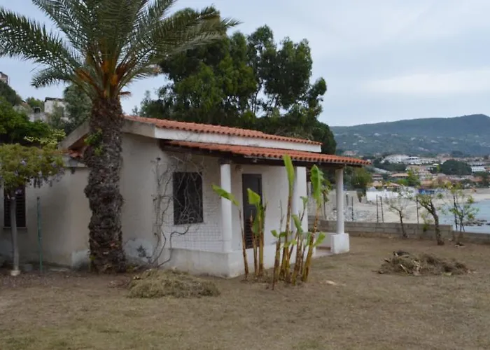 Marina Del Capo منتزه العطل ريكادي