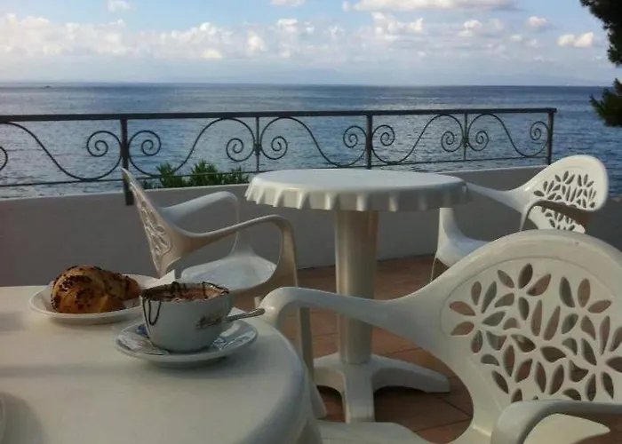 منتزه العطل Marina Del Capo 3*