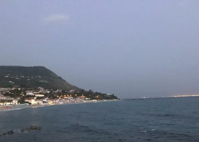 Marina Del Capo منتزه العطل ريكادي